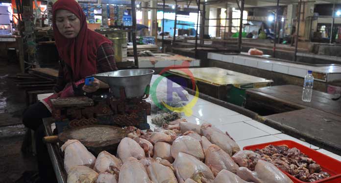 Harga Daging Ayam Tembus Rp39 Ribu/Kg di Kota Cirebon