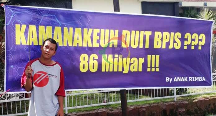 Spanduk Pertanyakan Uang Tunggakan BPJS Bermunculan