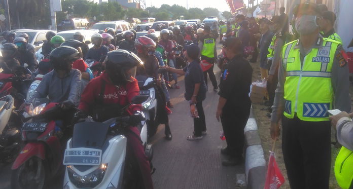 Pemudik Terus Padati Jalur Pantura Cirebon