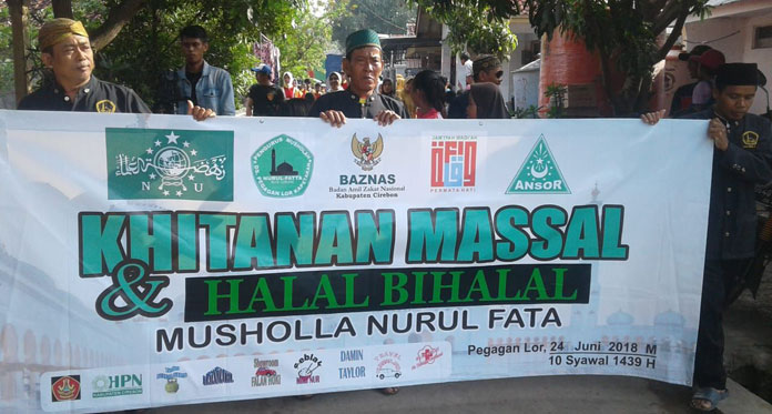 Halalbihalal Musala Nurul Fata Gelar Khitanan Massal dan Santunan Anak Yatim