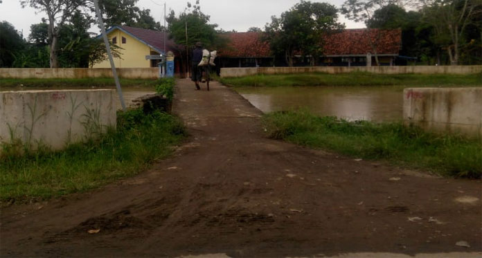 SDN 1 Tersana Butuh Jembatan