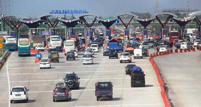 Arus Kendaraan Pemudik di Tol Makin Landai