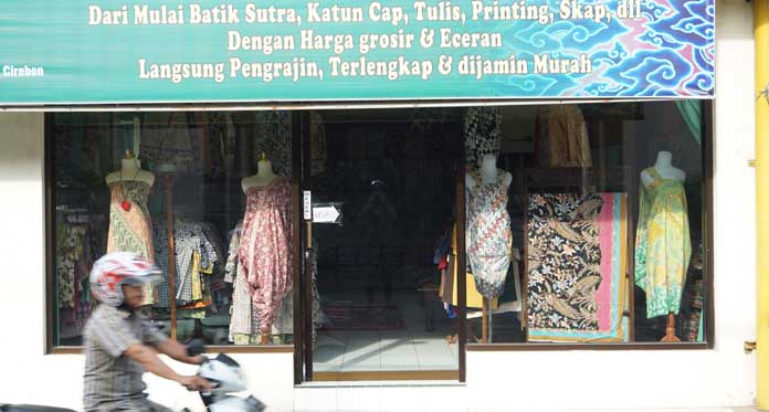 Pengrajin Batik Banyak, Tapi Showroom makin Berkurang