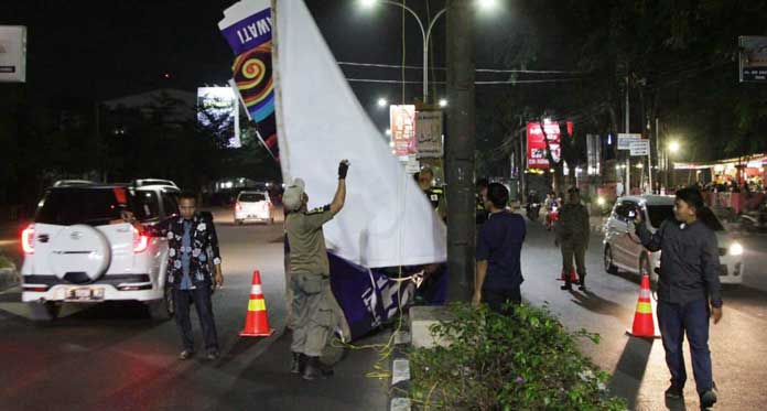 Masa Tenang, Alat Peraga Kampanye Ditertibkan