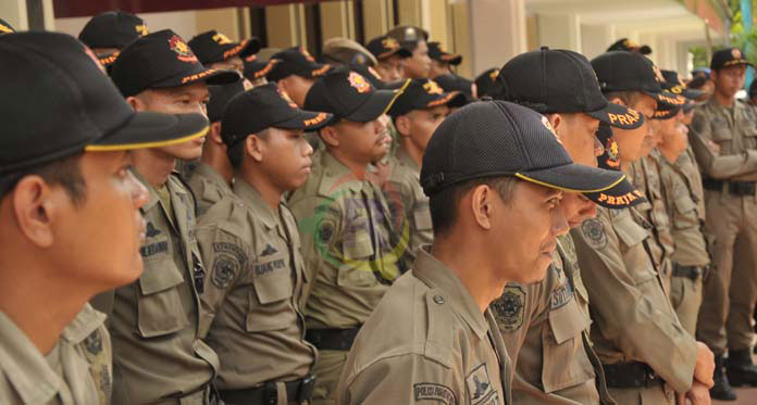 Berdagang di Badan Jalan saat Arus Mudik, Satpol PP: Angkut!