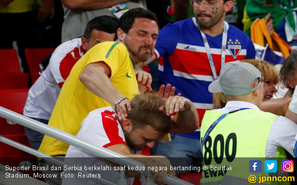 Foto-Foto Kerusuhan Fan Serbia vs Brasil, Oh! Ada Wanita