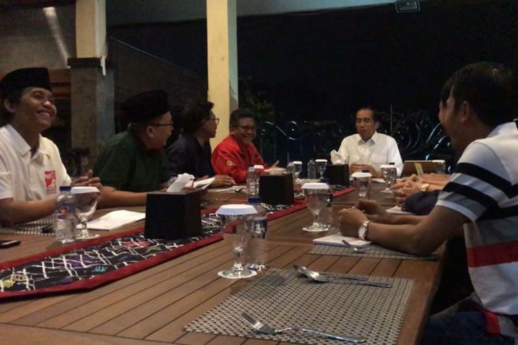 9 Sekjen Parpol Pendukung di Kebun Raya Bogor, Jokowi: Ini Lebih Ramai Ya