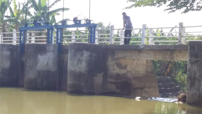 Warga Minta BBWS Benahi Pintu Embung Widasari