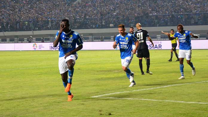 Setelah Kalahkan PSIS 1-0, Persib Geser Persija Jakarta