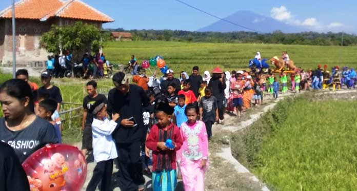 Mulai Musim Panen, Petani Gelar Tradisi Mapag Sri