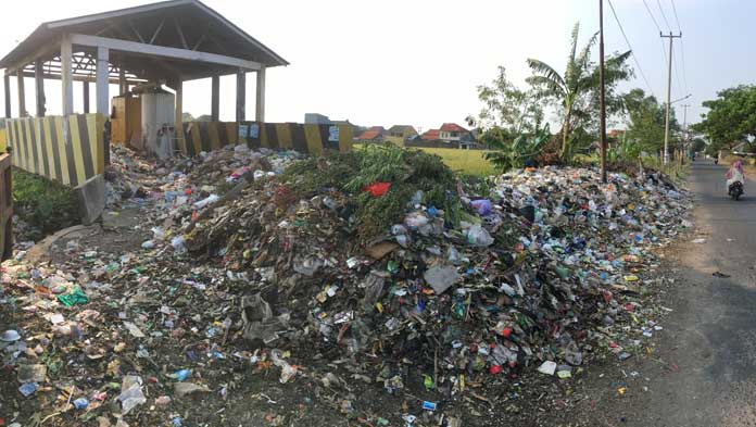 Imron: Sampah Harus Jadi PAD