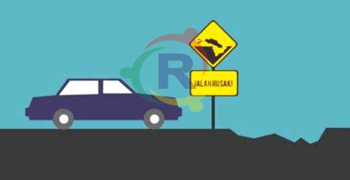 Lubang Jalan Bak Ranjau di Wilayah Selatan Kota Cirebon