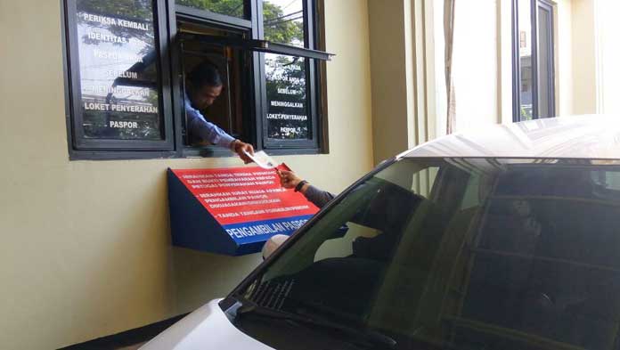 Sekarang Ambil Paspor Lebih Mudah, Imigrasi Cirebon Terapkan Drive Thru