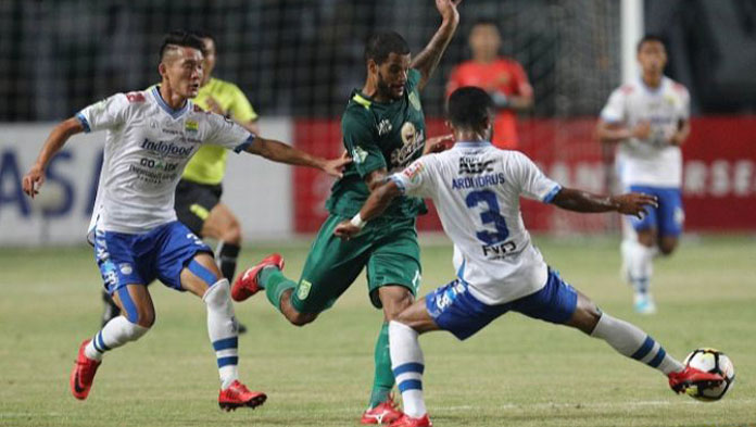 Ayo Persib… Setengah Musim Lagi!