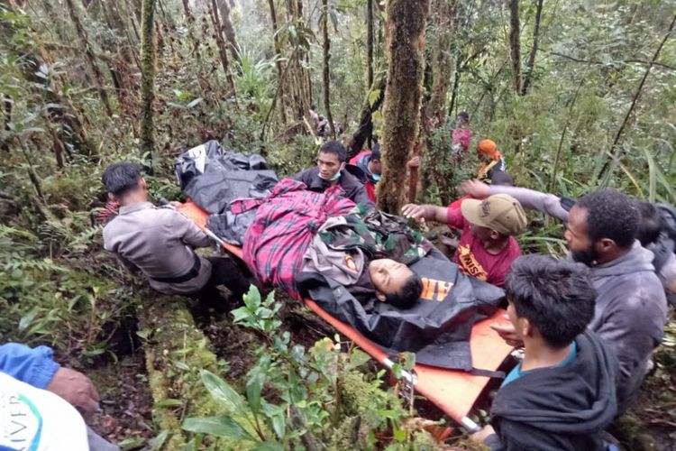 Meski Pesawat Dimonim Hancur, Jumadi, Penumpang Berusia 12 Tahun Selamat