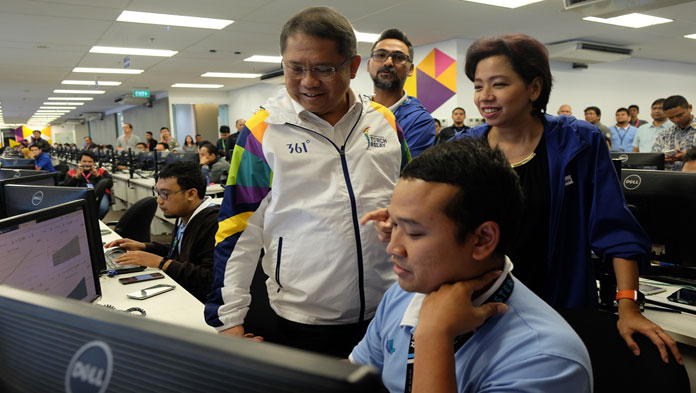 Menkominfo Resmikan Pusat Monitoring Kualitas Layanan XL Axiata