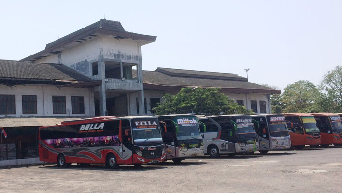 Ambisi Kemenhub Renovasi Terminal Harjamukti