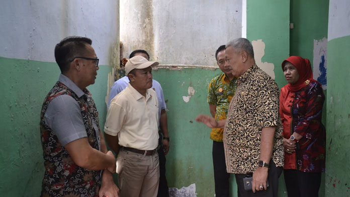 Revitalisasi Gedung SD di Kuningan Mendesak