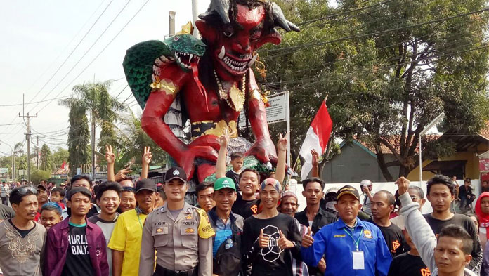 Tangkapan Sepi, 90 Persen Nelayan Mundu Alih Profesi  Jadi Peternak Kerang