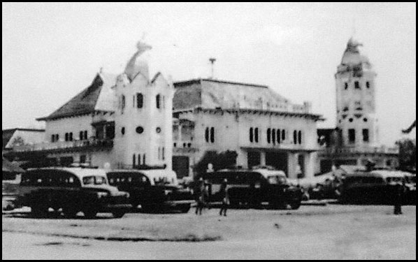 Bangunan Gaya 1920-an di Kota Cirebon Kini Hilang