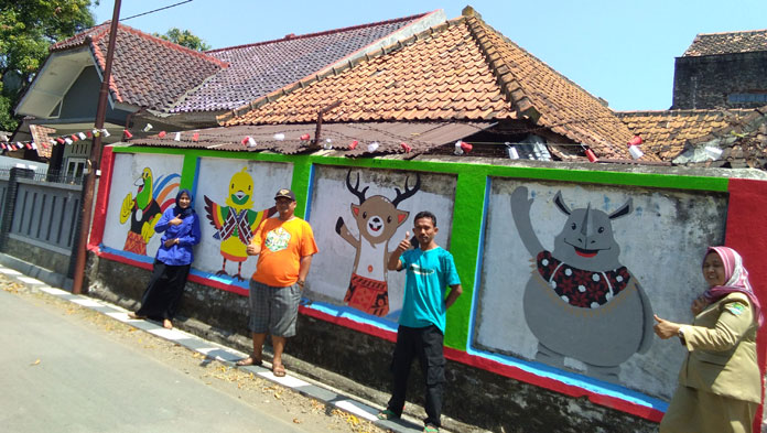 Melihat Kreativitas Lomba Mural di Desa Bonang