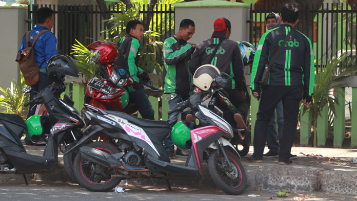 Driver Online di Cirebon Keluhkan Penurunan Insentif