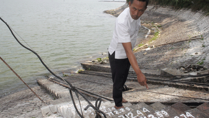 Penutupan Pintu Air Waduk Darma Dimanfaatkan Petani untuk Pemeliharaan Irigasi