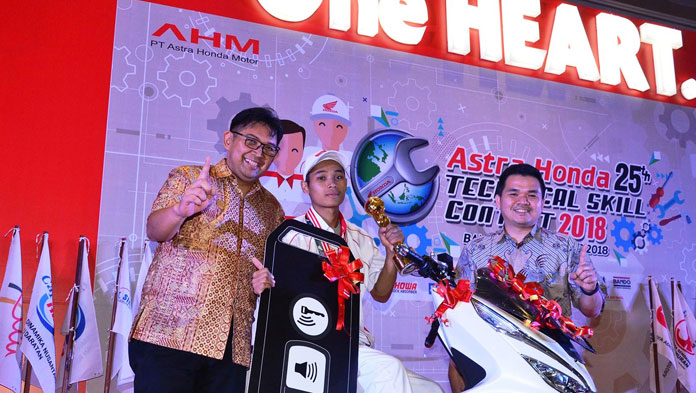 DAM Juara Astra Honda Technical Skill Contest