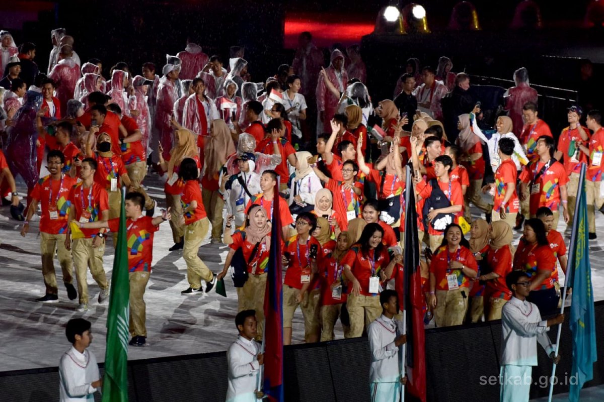 Penutupan Asian Games 2018 Diguyur Hujan, Jokowi di Lombok, Presiden OCA Sheik Ahmad Al-Fahad Al-Sabah: Kami C