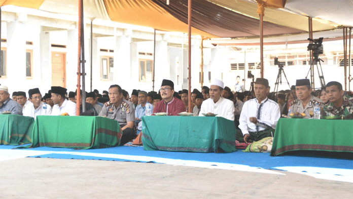 Sambut Tahun Baru Islam, Santri Sewilayah 3 Cirebon Berlomba Baca Kitab Kuning