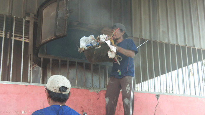 Walhi Desak Uji Emisi Pembakar Sampah yang Tersebar di Kabupaten Cirebon