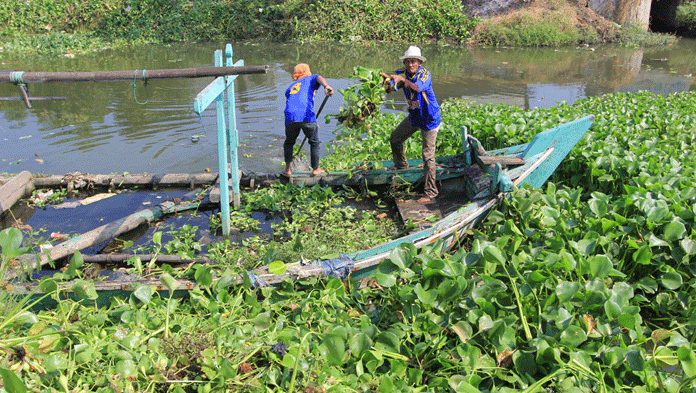 1.000 Orang Sisir Sungai Cimanuk dan Prajagumiwang