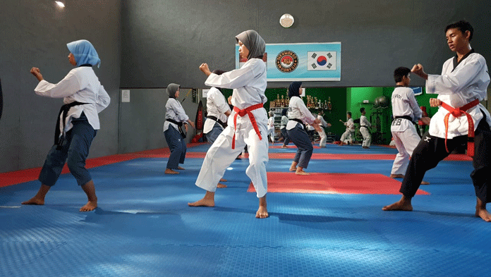 Taekwondo Kota Cirebon Adaptasi PSS di Cilegon