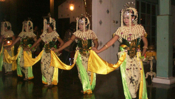 Gawat! Sejumlah Kesenian Cirebon Terancam Punah