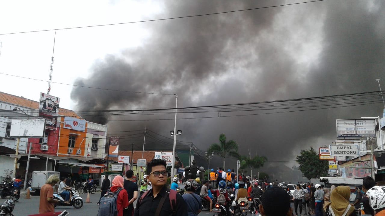 Hotel Aurora Cirebon Terbakar