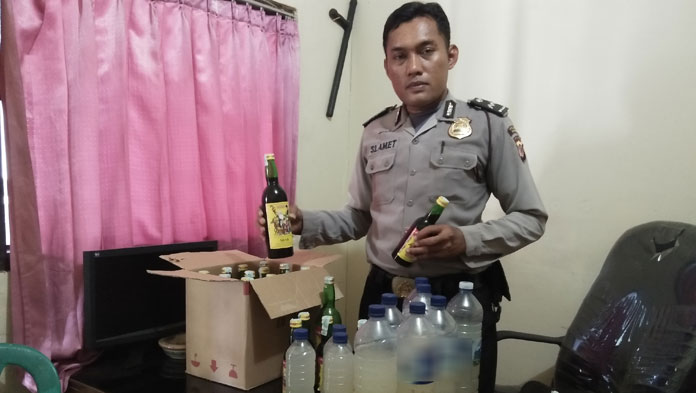 Priben Jeh, Warung di Arjawinangun Masih Jualan Miras