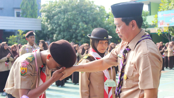 Pertama di Cirebon, Pramuka Siswa SMAN 5 Diterjunkan ke Masyarakat