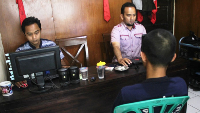 AS Diciduk saat Pulang Haji, Ngaku Obati Santri dari Gangguan Setan