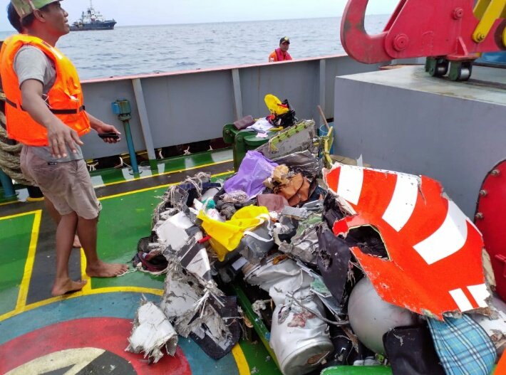 Beredar Foto dan Video Puing Pesawat Lion Air JT-610 yang Jatuh di Tanjung Karawang Dari Sutopo Purwo Nugroho