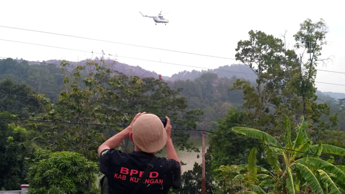 Kerahkan Helikopter Mi-8, Kebakaran Hutan Ciremai Padam