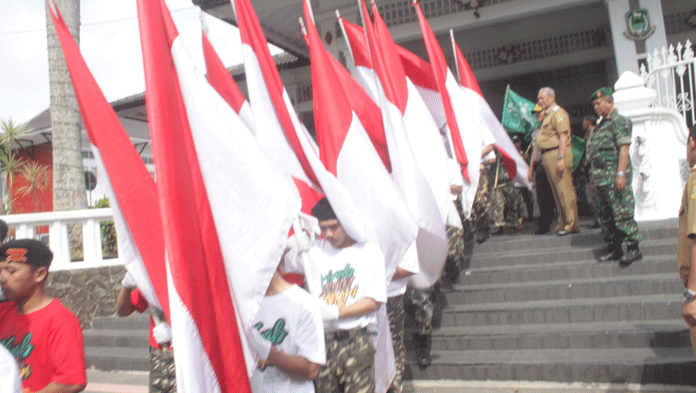 Bupati Acep Lepas Kirab Satu Negeri