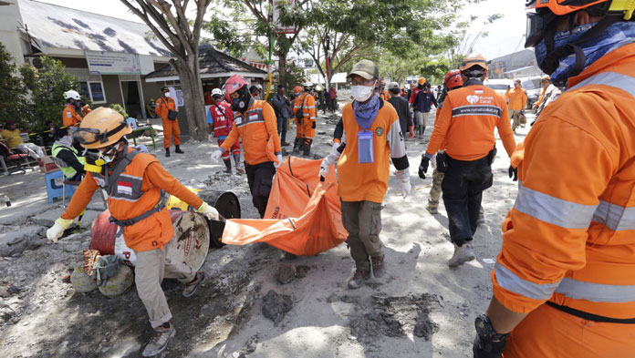 Korban Gempa dan Tsunami yang Masih Tertimbun Sulit Dievakuasi