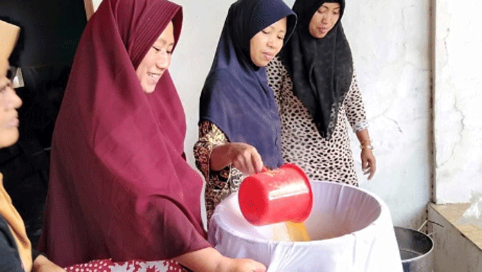 Bina Ibu Rumah Tangga, Olah Kedelai tanpa Limbah