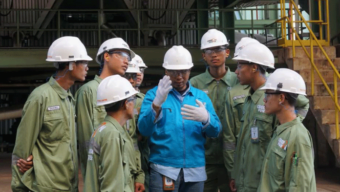 Pertama di Indonesia, Jembatani Lulusan SMK Jawab Tantangan Industri