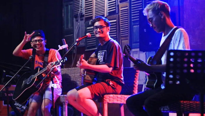 Dumduganpunk dan Upaya Mengembalikan Pop Punk di Cirebon