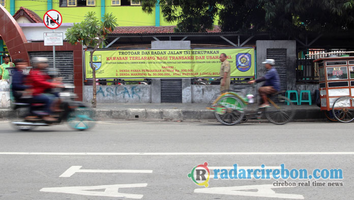 Tak Mau Kena Razia Yustisi, Jangan Beli dari PKL di Kawasan Tertib Lalu Lintas