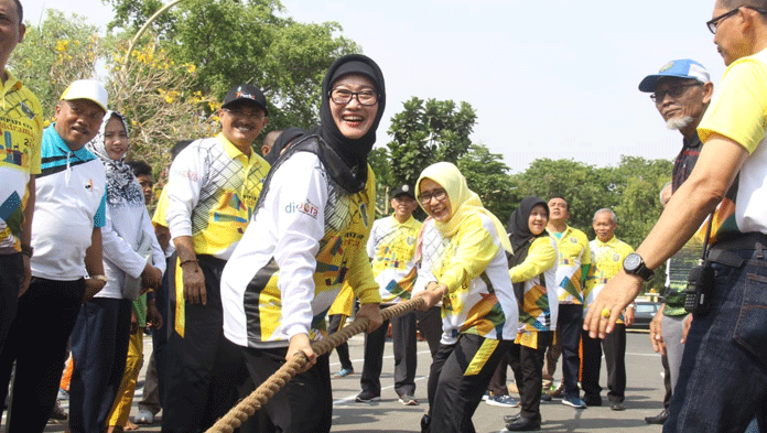 Bupati Indramayu Ikut Tarik Tambang