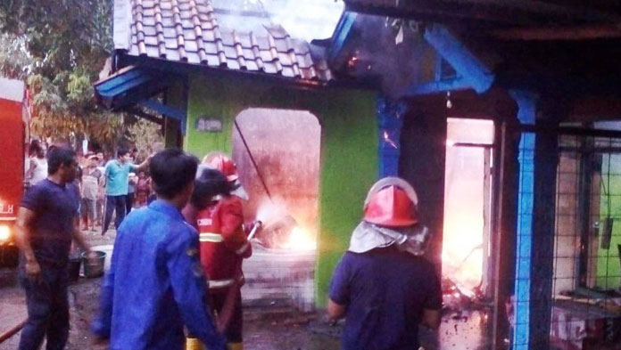 Dalam semalam, Dua Rumah Kebakaran di Kabupaten Cirebon