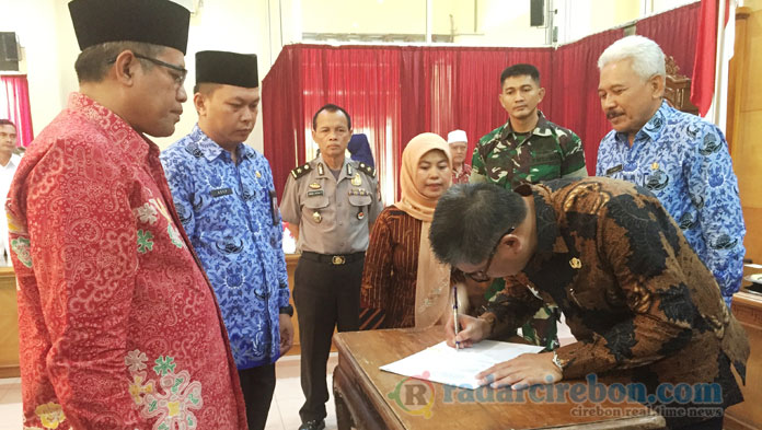 Pj Bupati Cirebon Tegaskan Haram Potong Dana Hibah