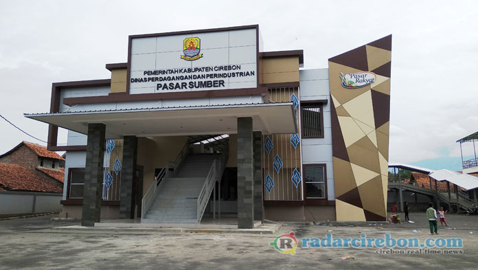 Peresmian Pasar Sumber Tunggu Provisional Hand Over